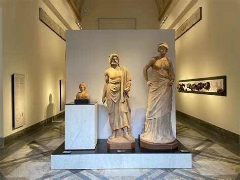  Museo Archeologico Nazionale di Napoli: Skarb starożytnego świata ukryty w sercu Neapolu!